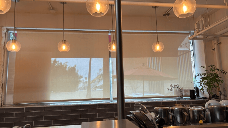 한인타운 메디컬 빌딩 커피숍 매매 — $70,000